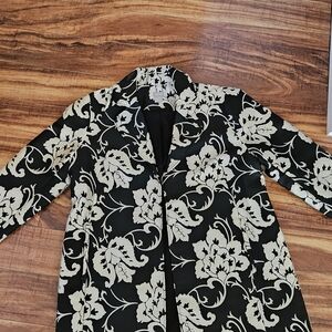 Elegant Black and White Floral Blazer